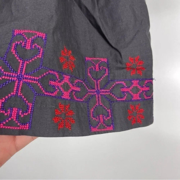 American Eagle Outfitters Grey Cotton Embroidered Mini Skirt Women's Size Small - Picture 3 of 6